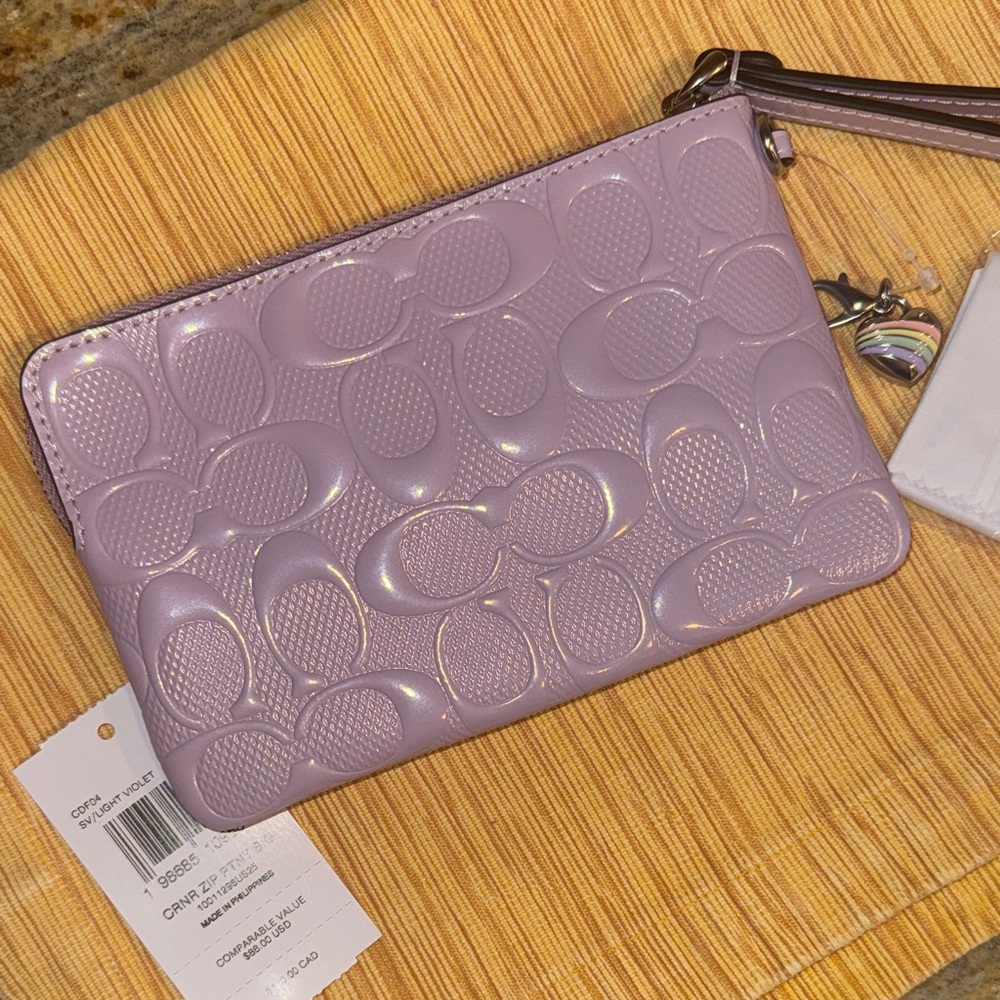 Coach Light Purple Embossed Wristlet NWT - Picture 5 of 11